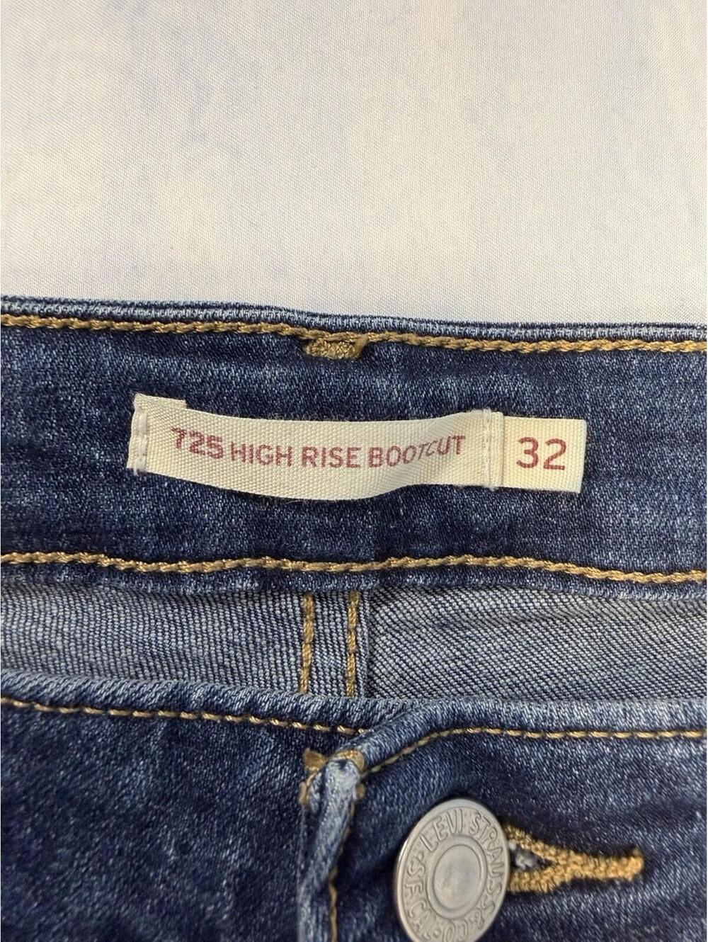 Levis 725 High Rise Bootcut Jeans 32 Women's Dark Blue Wash Size 32 - Picture 8 of 16